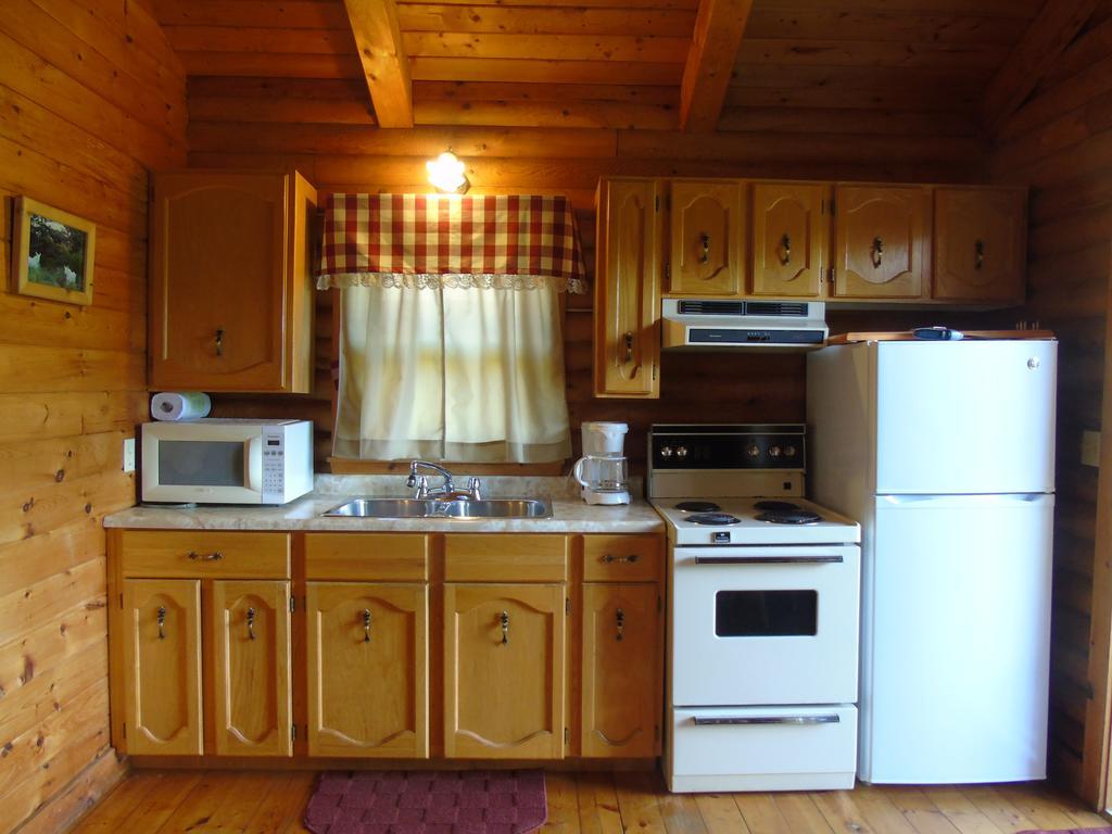 Cajun Cedar Log Cottages Margaree Forks Luaran gambar