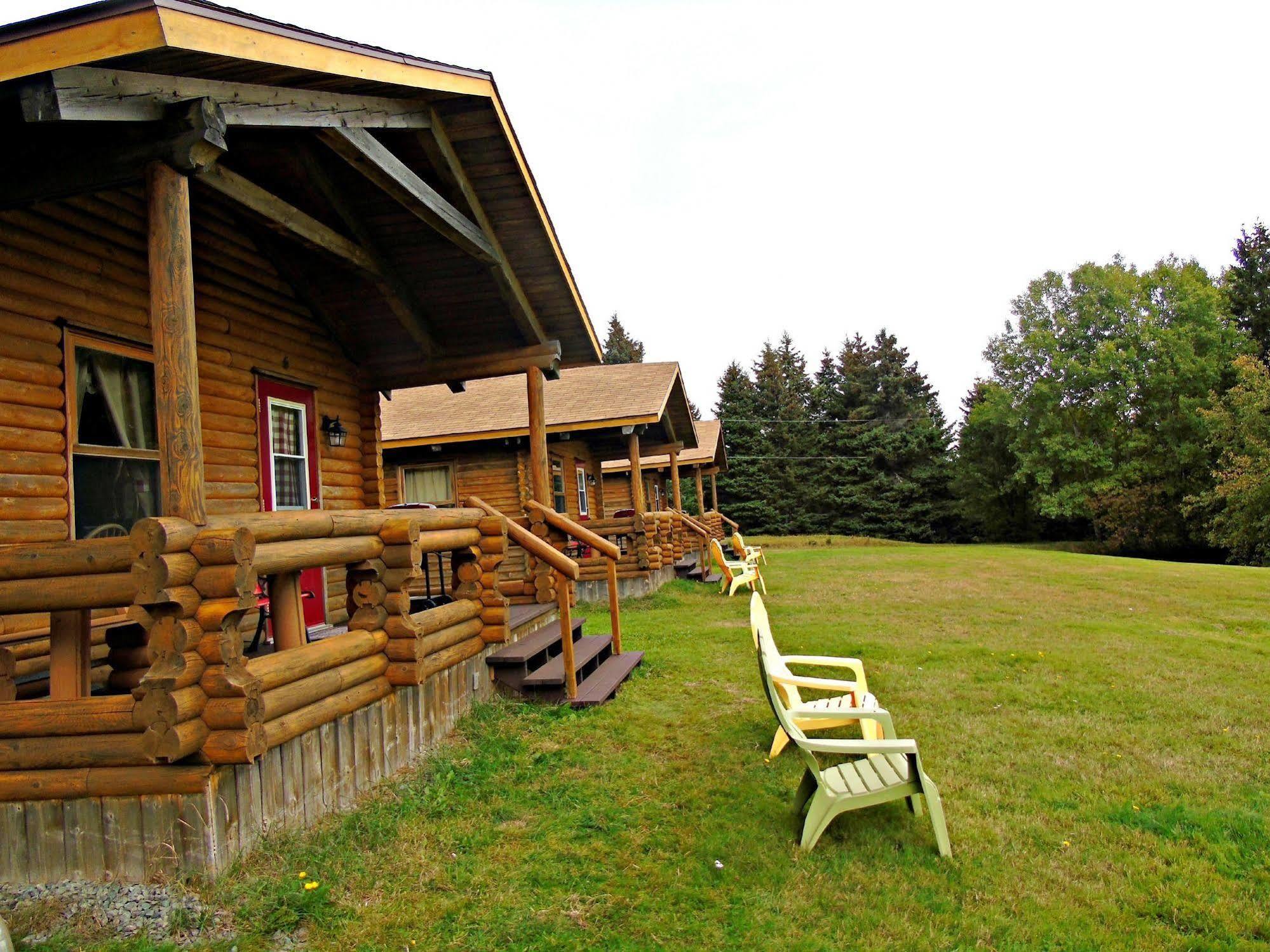 Cajun Cedar Log Cottages Margaree Forks Luaran gambar